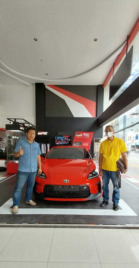 Sales Mobil Toyota By Dwi Handoyo 2